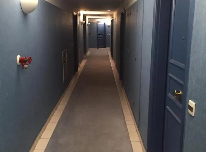 In Centro A Vicino Parcheggio Privato Incluso! * مينتون