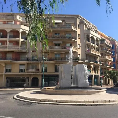 In Centro A Vicino Parcheggio Privato Incluso! * マントン