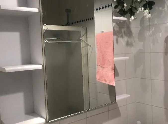 In Centro A Vicino Parcheggio Privato Incluso! * Мантон